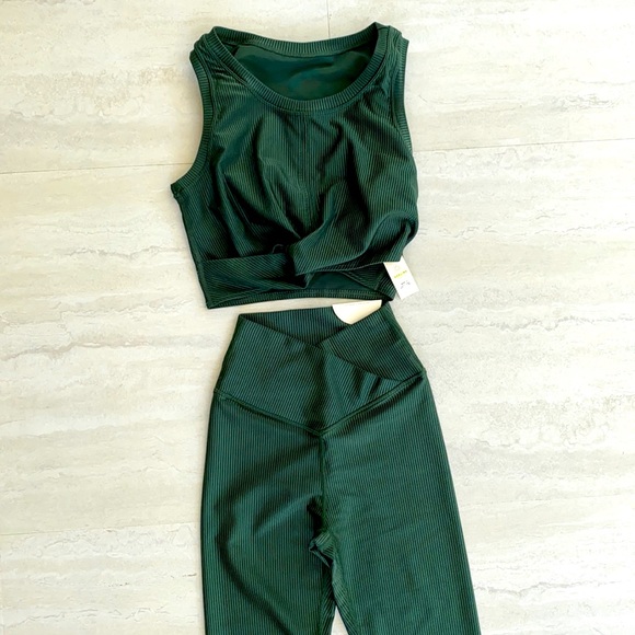 aerie Tops - Aerie Offline top size M NEW with tags.